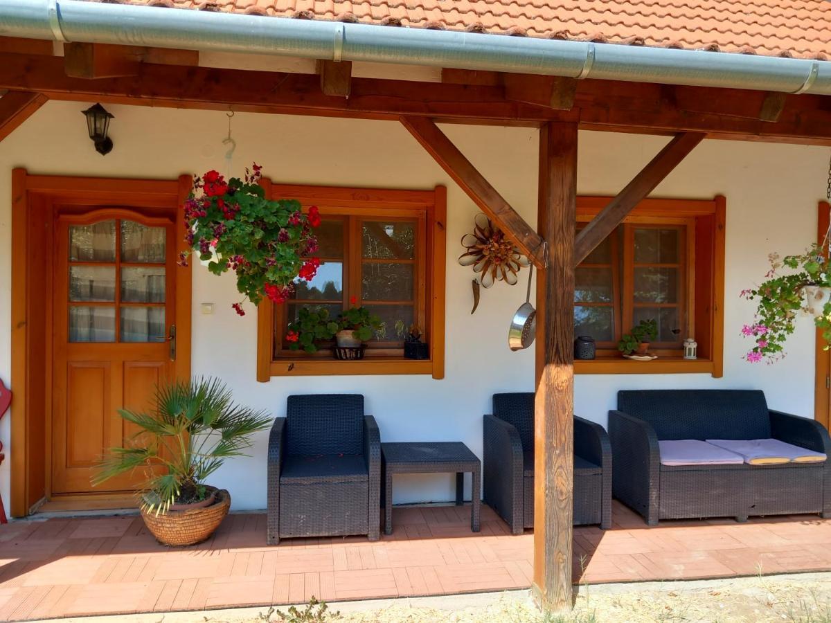 H&H Vendeghaz Balatonberény Exterior photo