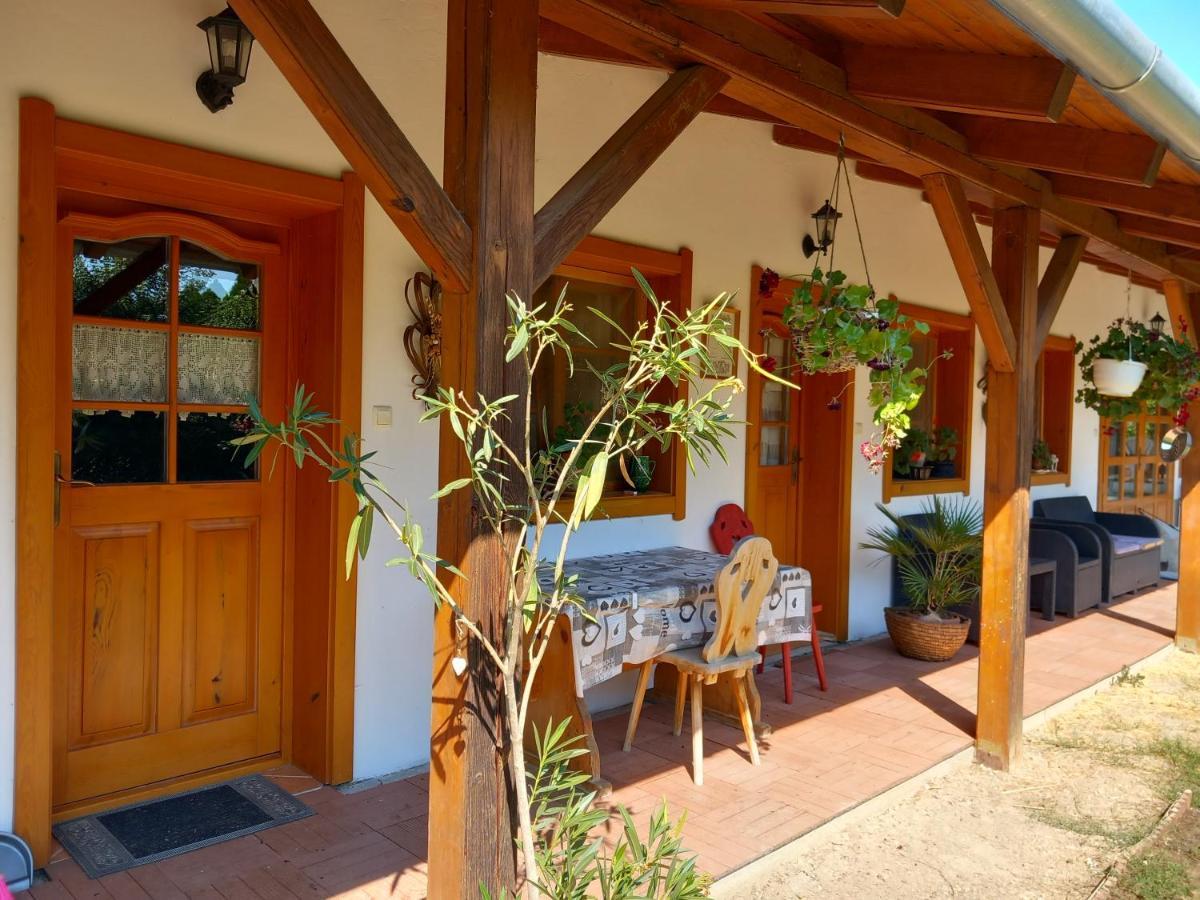 H&H Vendeghaz Balatonberény Exterior photo
